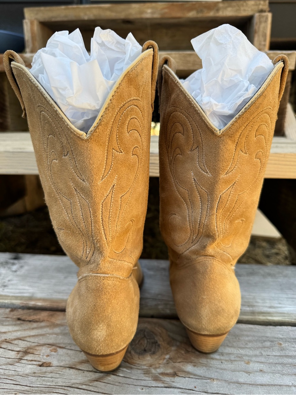 80’s 90’s Vintage Dingo Tan Soft Suede Western Heeled Cowboy Boots - Picture 4 of 6
